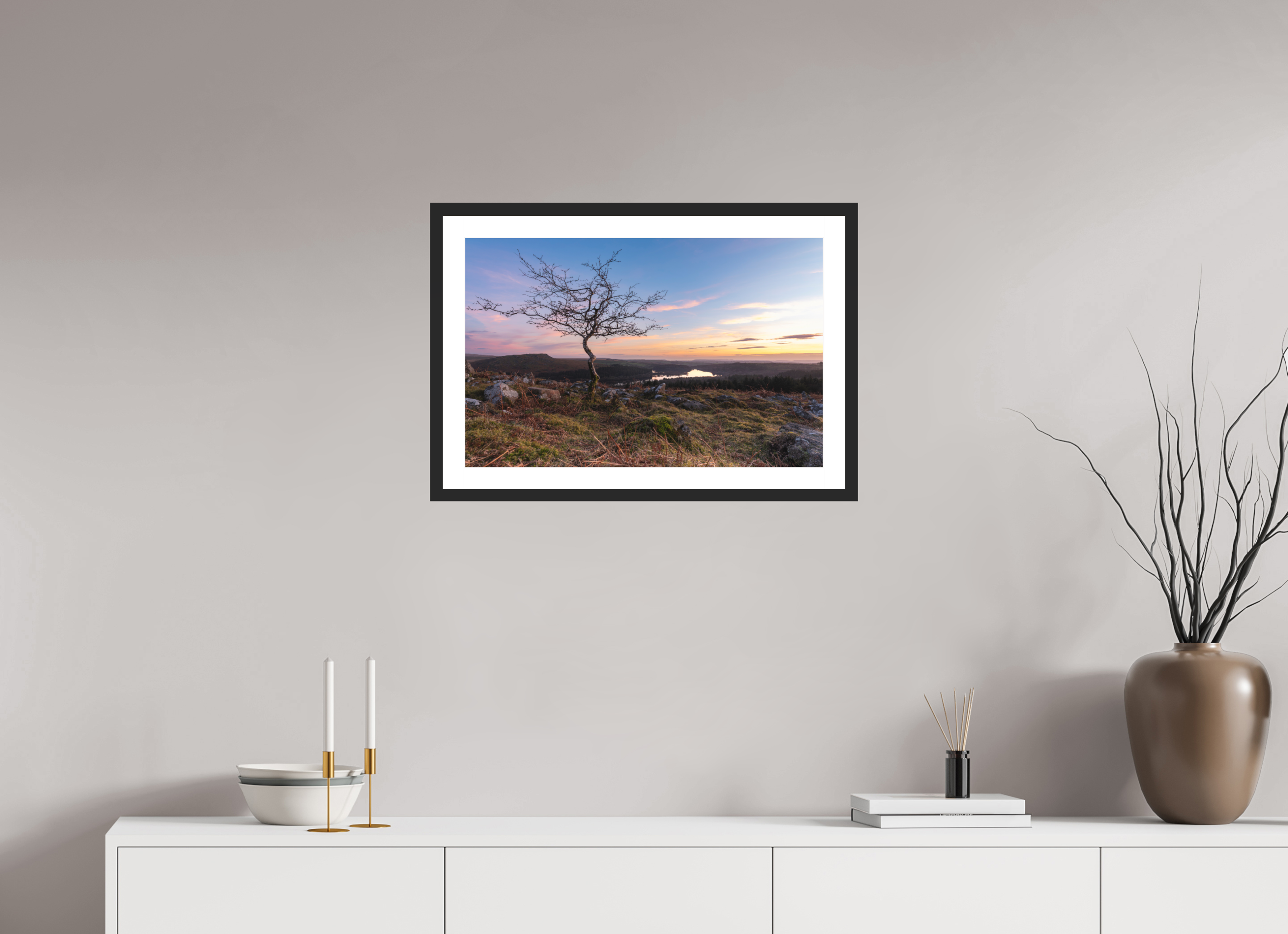 61.9 x 40 cm, Premium Fine Art – Baryta – Black Frame – Museum Glass Sentinel at Sunset