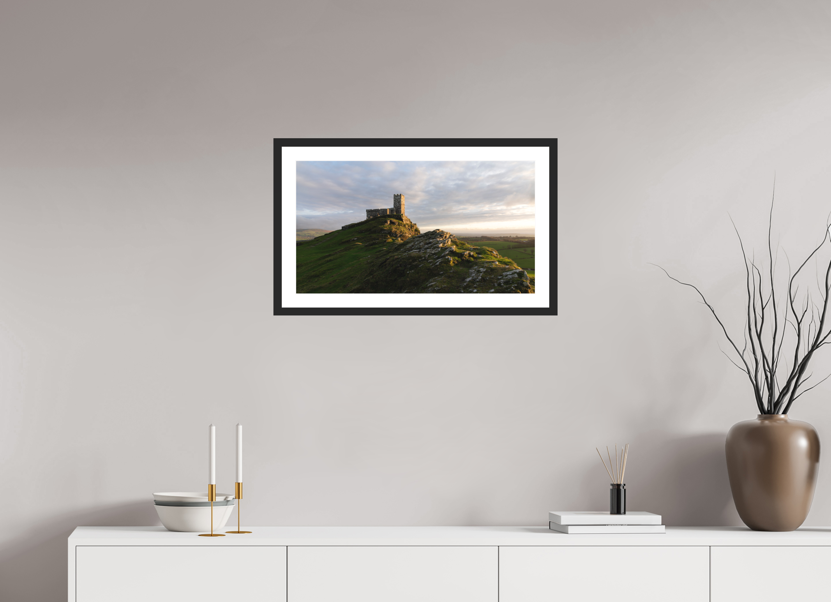 64 x 36 cm, Premium Fine Art – Baryta – Black Frame – Museum Glass Sentinel of the Moor